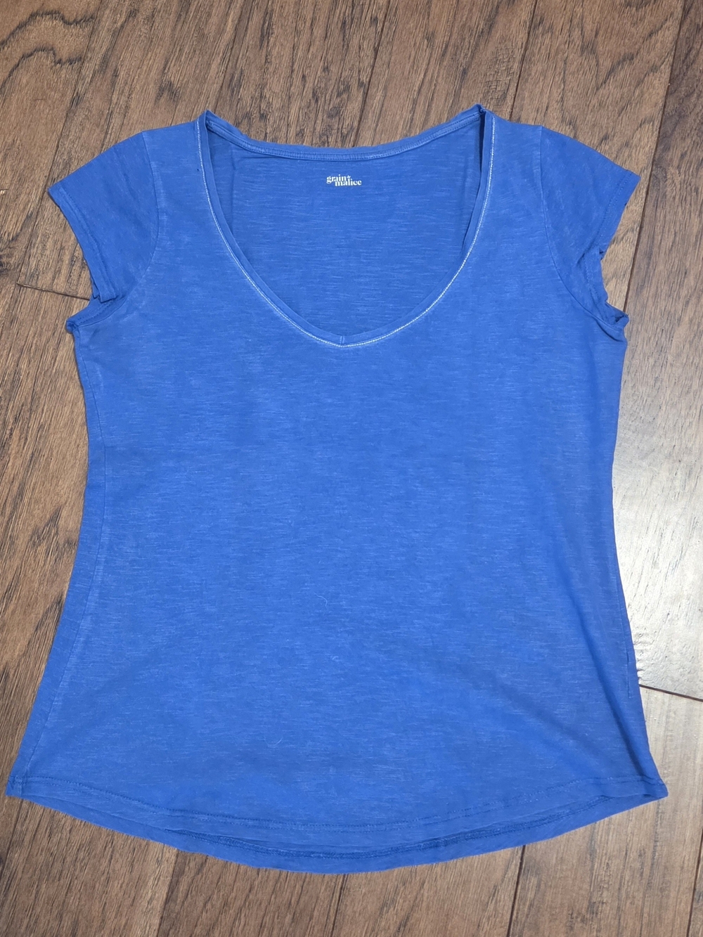 V- Neck Short Sleeve Tee by Grain De Malice